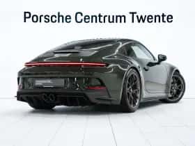 Porsche 911 (2022) thumbnail 3