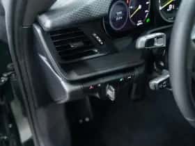 Porsche 911 (2022) thumbnail 29
