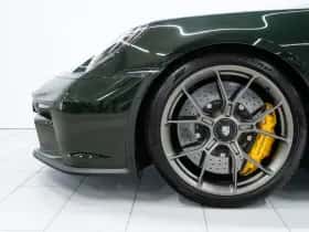 Porsche 911 (2022) thumbnail 6