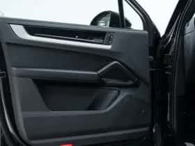 Porsche Cayenne (2024) thumbnail 32