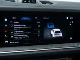 Porsche Cayenne (2024) thumbnail 44