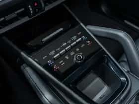 Porsche Cayenne (2024) thumbnail 48