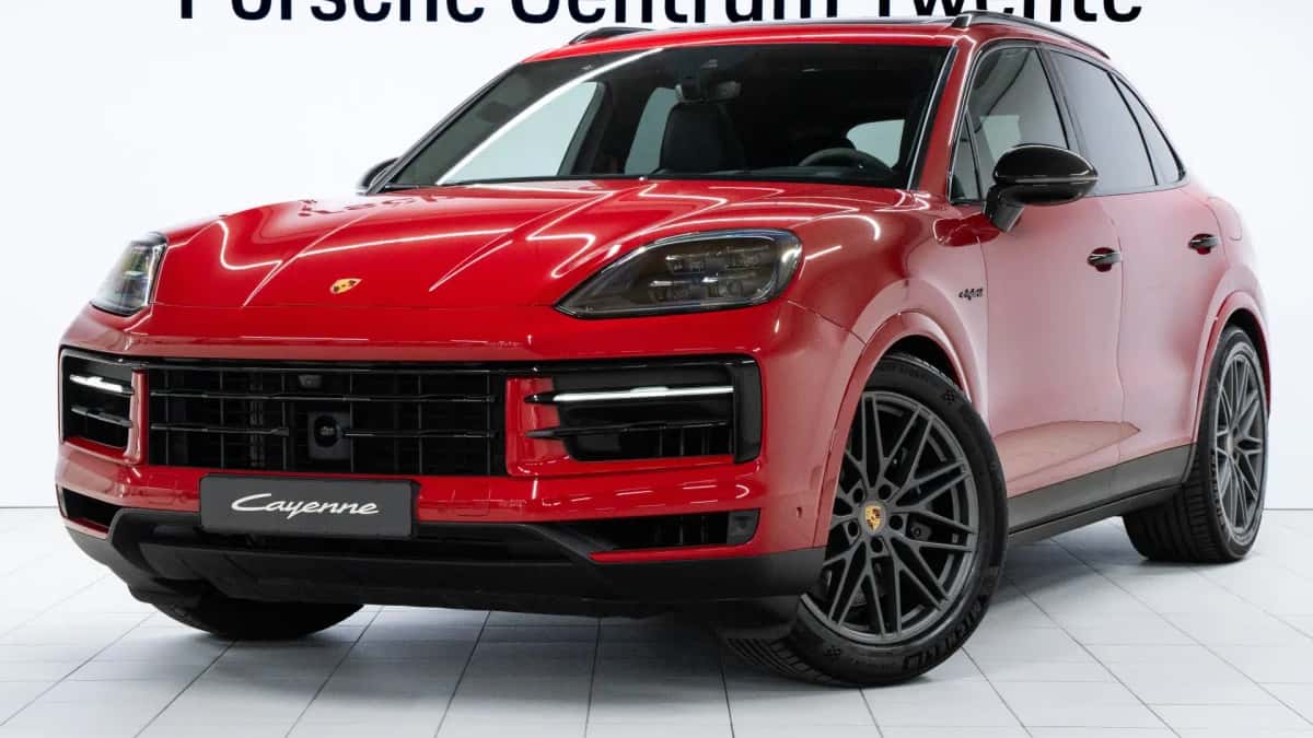 Porsche Cayenne (2024) — foto 1