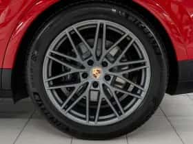 Porsche Cayenne (2024) thumbnail 11