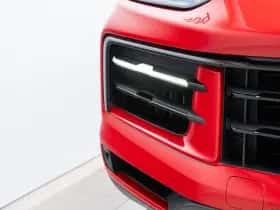 Porsche Cayenne (2024) thumbnail 12