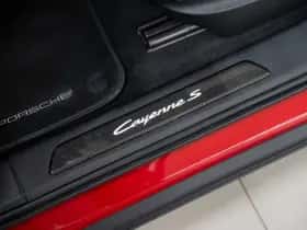 Porsche Cayenne (2024) thumbnail 24