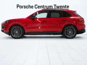 Porsche Cayenne (2024) thumbnail 5