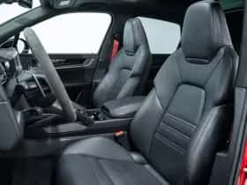 Porsche Cayenne (2024) thumbnail 8