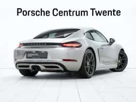Porsche 718 (2020) thumbnail 3
