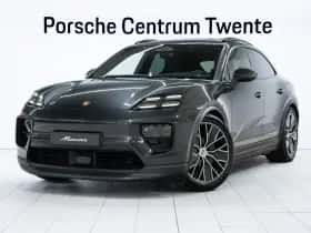 Porsche Macan (2024)