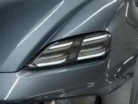 Porsche Macan (2024) thumbnail 14