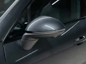 Porsche Macan (2024) thumbnail 15