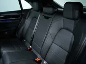 Porsche Macan (2024) thumbnail 31