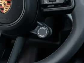 Porsche Macan (2024) thumbnail 38