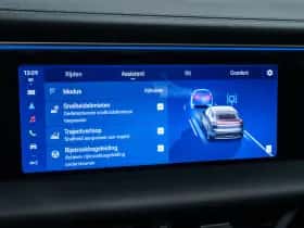 Porsche Macan (2024) thumbnail 42