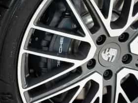 Porsche Panamera (0) thumbnail 12