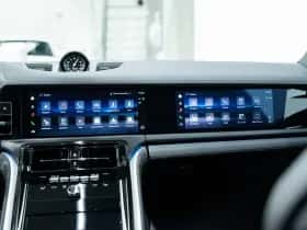 Porsche Panamera (0) thumbnail 31