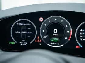 Porsche Panamera (0) thumbnail 33