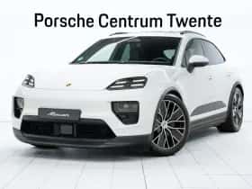 Porsche Macan (2024)