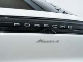 Porsche Macan (2024) thumbnail 18