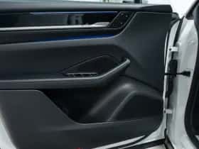 Porsche Macan (2024) thumbnail 22