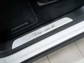 Porsche Macan (2024) thumbnail 24