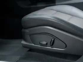 Porsche Macan (2024) thumbnail 26