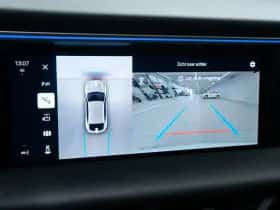 Porsche Macan (2024) thumbnail 41