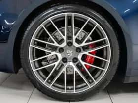 Porsche 911 (2022) thumbnail 11