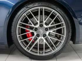 Porsche 911 (2022) thumbnail 12
