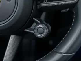 Porsche 911 (2022) thumbnail 37