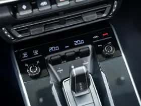 Porsche 911 (2022) thumbnail 44