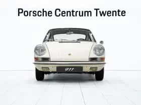 Porsche 911 (1966) thumbnail 2