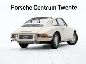 Porsche 911 (1966) thumbnail 3