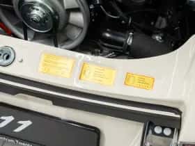 Porsche 911 (1966) thumbnail 25