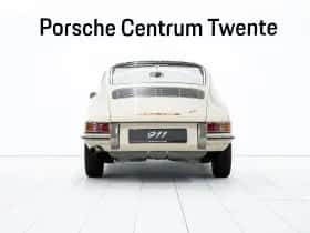 Porsche 911 (1966) thumbnail 4
