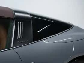 Porsche 911 (2025) thumbnail 16