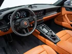 Porsche 911 (2025) thumbnail 21