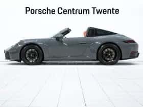 Porsche 911 (2025) thumbnail 5