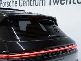 Porsche Cayenne (2024) thumbnail 20