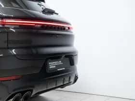 Porsche Cayenne (2024) thumbnail 22