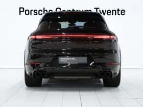 Porsche Cayenne (2024) thumbnail 4