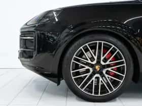 Porsche Cayenne (2024) thumbnail 6