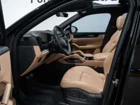 Porsche Cayenne (2024) thumbnail 7