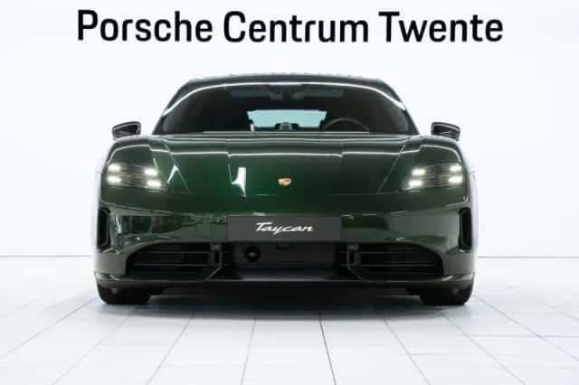 Porsche Taycan (2026) thumbnail 2
