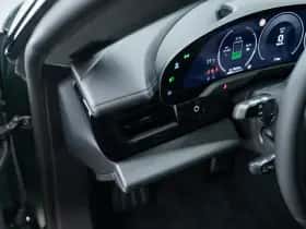 Porsche Taycan (0) thumbnail 32