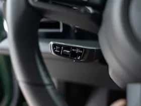 Porsche Taycan (0) thumbnail 37
