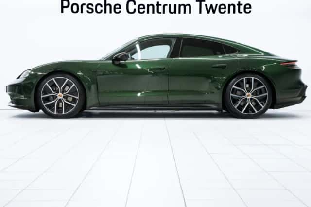 Porsche Taycan (2026) thumbnail 5