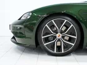 Porsche Taycan (0) thumbnail 6