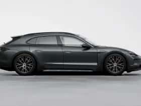 Porsche Taycan (2024) thumbnail 6